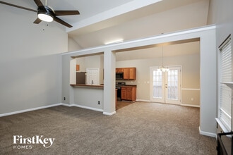 9435 Waldrip Rd in Gainesville, GA - Foto de edificio - Building Photo