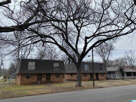 7800 4th Ave N in Birmingham, AL - Building Photo