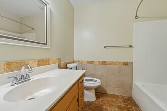 220 Hahn Pl SE in Concord, NC - Building Photo - Building Photo