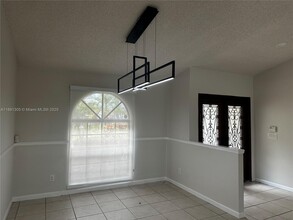 1080 NW 100th Way in Plantation, FL - Building Photo - Building Photo