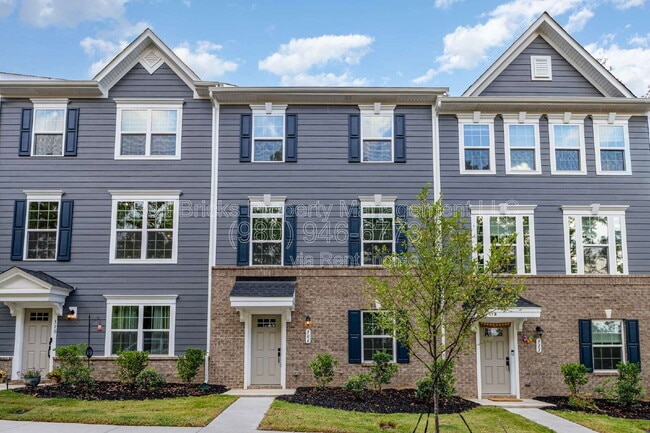 306 New Gallant Dr in Stallings, NC - Building Photo - Building Photo