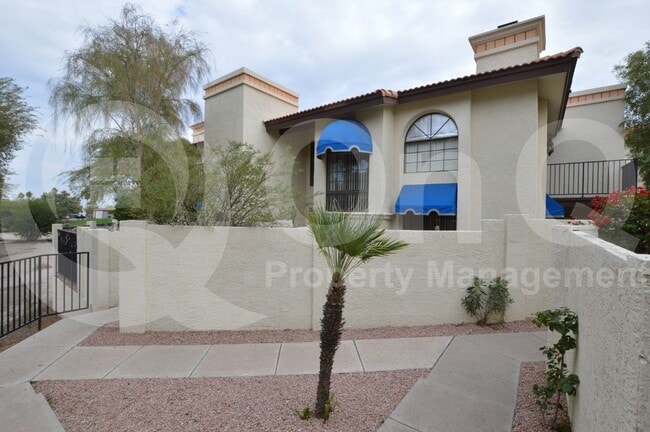 5054 E Siesta Dr in Phoenix, AZ - Building Photo - Building Photo