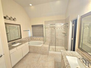 9610 Knights Station Dr in Houston, TX - Building Photo - Building Photo