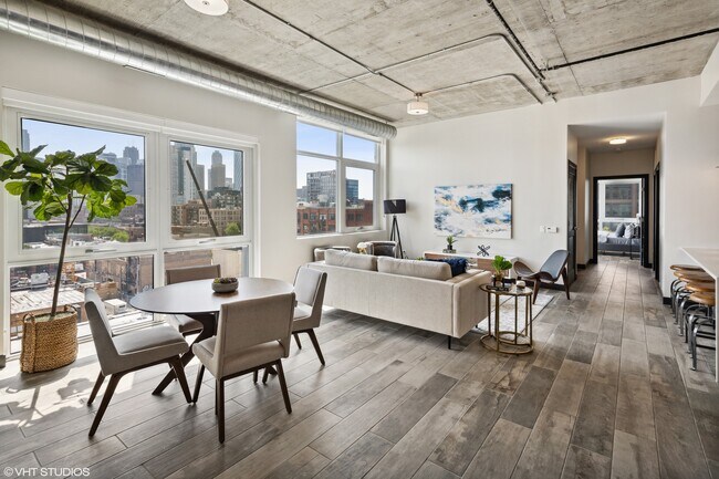 171 N Aberdeen St in Chicago, IL - Building Photo - Building Photo