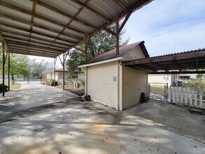 1610 Maryon St in Baytown, TX - Building Photo - Building Photo