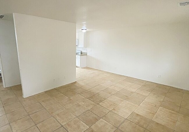 15741 Sago Rd in Apple Valley, CA - Building Photo - Building Photo