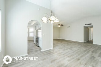 5643 W Sunnyside Dr in Glendale, AZ - Building Photo - Building Photo