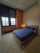 Textile Lofts in Cleveland, OH - Foto de edificio - Building Photo