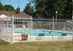 Brookhaven Apartments in Gurnee, IL - Building Photo - Other