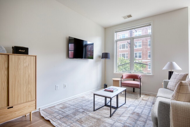 800 Madison St, Unit SI FL2-ID1524 in Hoboken, NJ - Foto de edificio - Building Photo