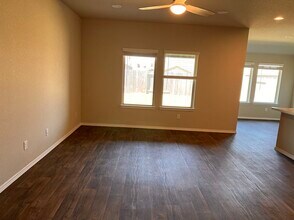 5439 Creekside Ridge Trail in Katy, TX - Foto de edificio - Building Photo