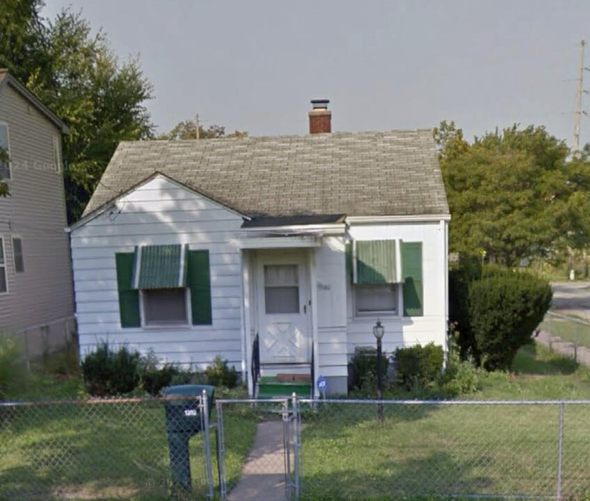 1302 Mann Ave in Flint, MI - Building Photo