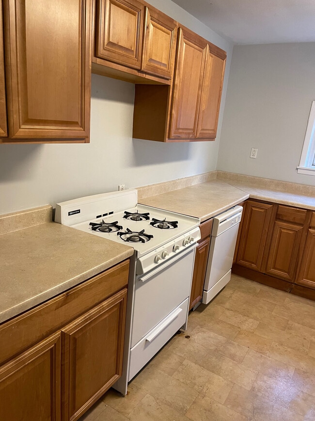 property at 5220 Holmes St