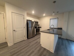 2451 Frankford Ave in Philadelphia, PA - Building Photo - Building Photo