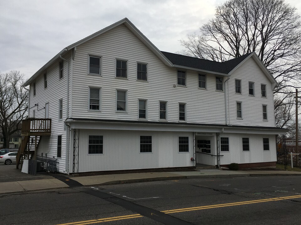 1 Cherry St, Apt A in Milford, CT - Building Photo