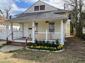 100 Cottage Pl in Long Branch, NJ - Building Photo