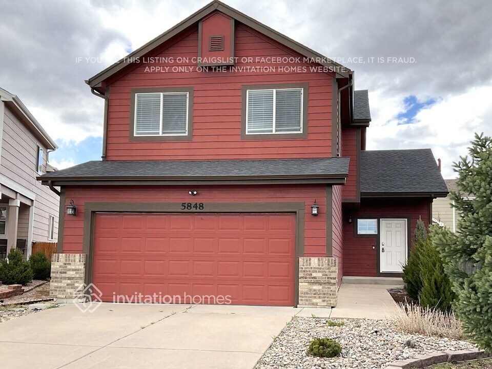 5848 Moon Ridge Dr in Colorado Springs, CO - Building Photo