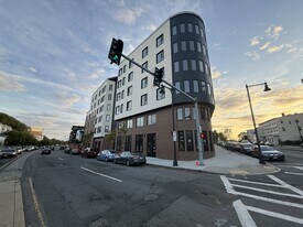 267 Old Colony Ave in Boston, MA - Building Photo