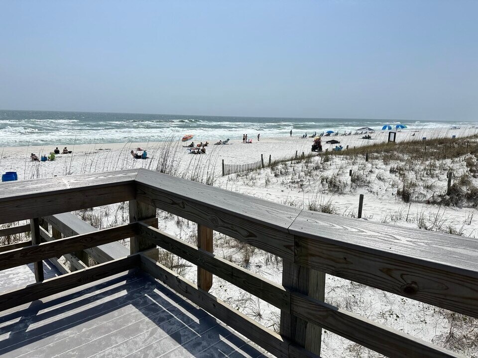 359 Billfish Ave in Fort Walton Beach, FL - Building Photo