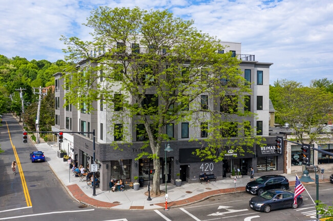 The Calvin at Coolidge Corner in Brookline, MA - Foto de edificio - Building Photo