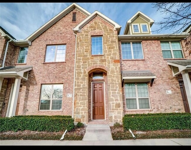 property at 620 S Greenville Ave