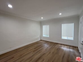 1333 S Highland Ave in Los Angeles, CA - Building Photo - Building Photo