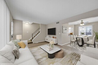 Charter Square in Troy, MI - Foto de edificio - Building Photo