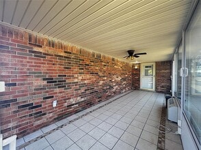 819 Crystal Ln in Tuttle, OK - Building Photo - Building Photo