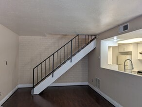 3037 Knollwood Ave in La Verne, CA - Building Photo - Building Photo