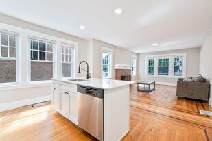 103-105 Tyndall Ave in Providence, RI - Building Photo