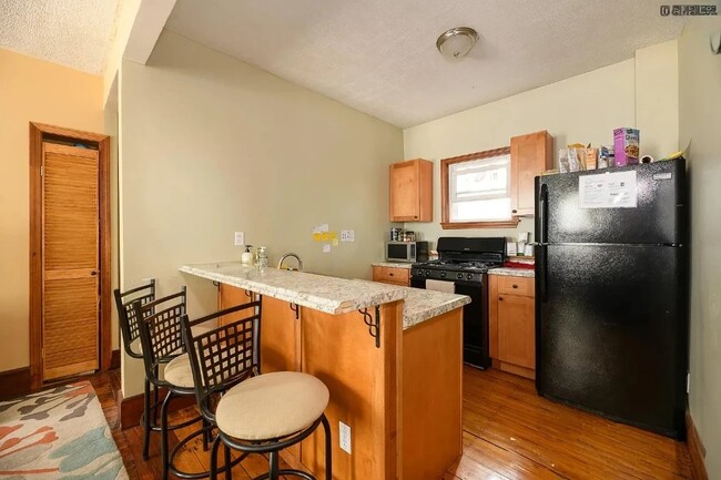 20 Bristol St, Unit 2