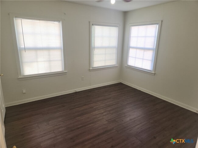 property at 902 S 23rd St