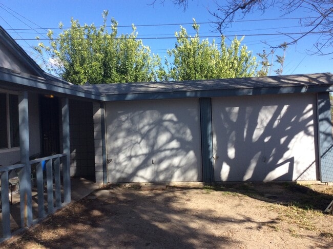 property at 4006 Mennes Ave