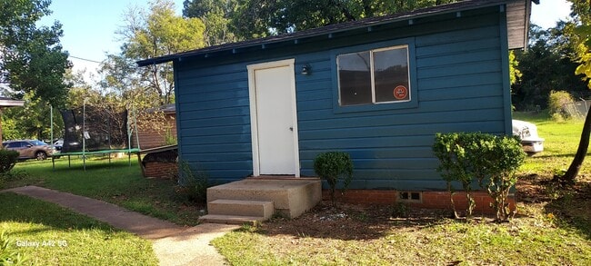 825 ENE Loop 323 in Tyler, TX - Building Photo - Building Photo