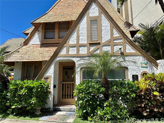 3023 Kalakaua Ave in Honolulu, HI - Building Photo - Building Photo