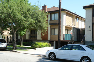 616 W Doran St Apartamentos