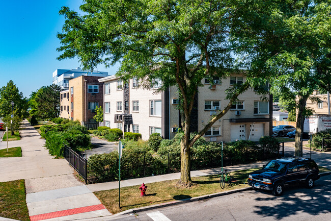 156 Asbury Ave in Evanston, IL - Foto de edificio - Building Photo