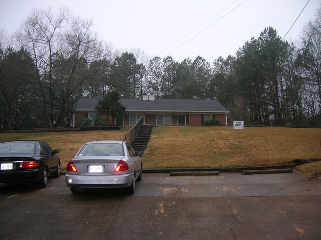property at 2642 Union Cir