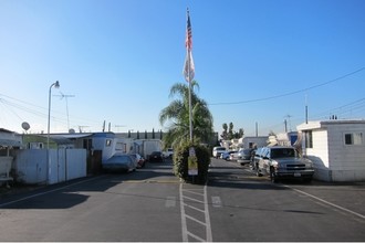 El Gardena Park in Gardena, CA - Building Photo - Building Photo