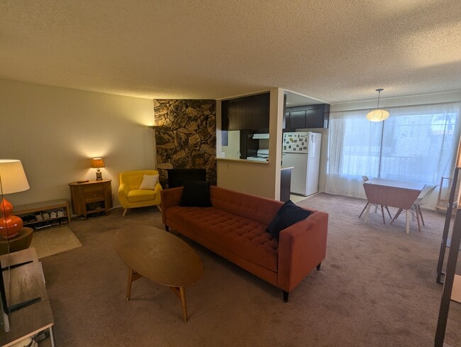 1831 Purdue Ave, Unit 104 in Los Angeles, CA - Building Photo - Building Photo