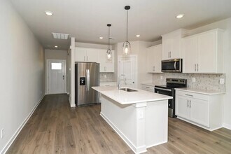 1318 Bluffton Cir in Clarksville, TN - Building Photo - Building Photo