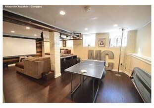 19 Royal St, Unit 1 in Boston, MA - Foto de edificio - Building Photo