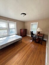 401 W Elm St in Urbana, IL - Building Photo - Building Photo