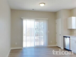 12981 Roslyn St in Thornton, CO - Building Photo - Building Photo