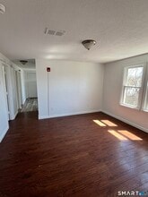 192 Wakelee Ave in Ansonia, CT - Building Photo - Building Photo