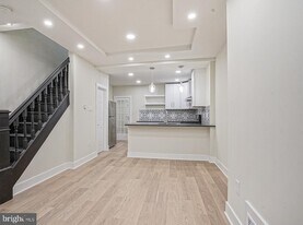 3040 N Water St in Philadelphia, PA - Building Photo