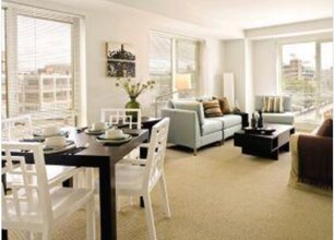 182 Brookline Ave, Unit 303 in Boston, MA - Foto de edificio - Building Photo
