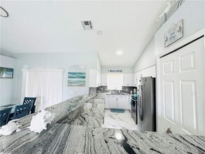 1221 Granada Blvd in Naples, FL - Building Photo - Building Photo