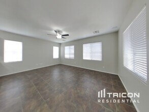 4930 E Del Rio Dr in Queen Creek, AZ - Building Photo - Building Photo