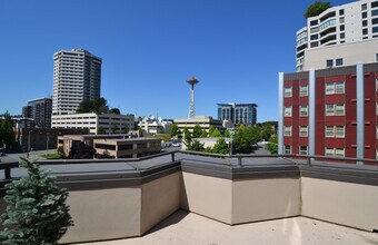 The Cedars in Seattle, WA - Building Photo - Building Photo